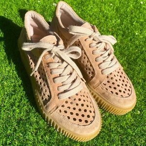 Musse & Cloud Cacey Pink Suede Cutout Shoes 🌸